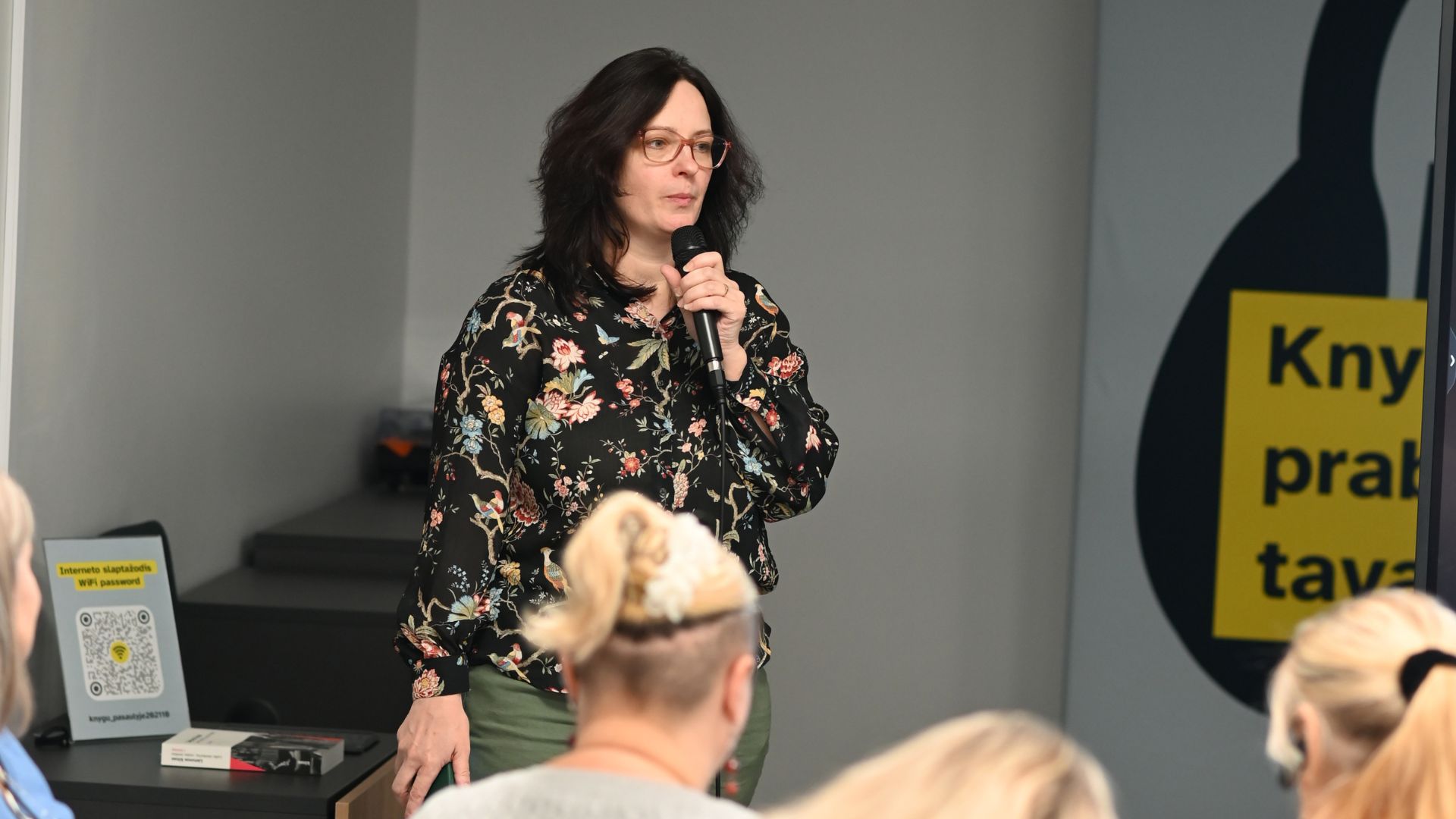 doc. dr. Laura Martinkutė. Skaitmeninės EPUB3 knygos „Lietuvos kinas. Laiko slenksčiai, raidos ženklai. I tomas“ pristatymo akimirka
Nuotraukos autorius: Viktoras Kalnikas