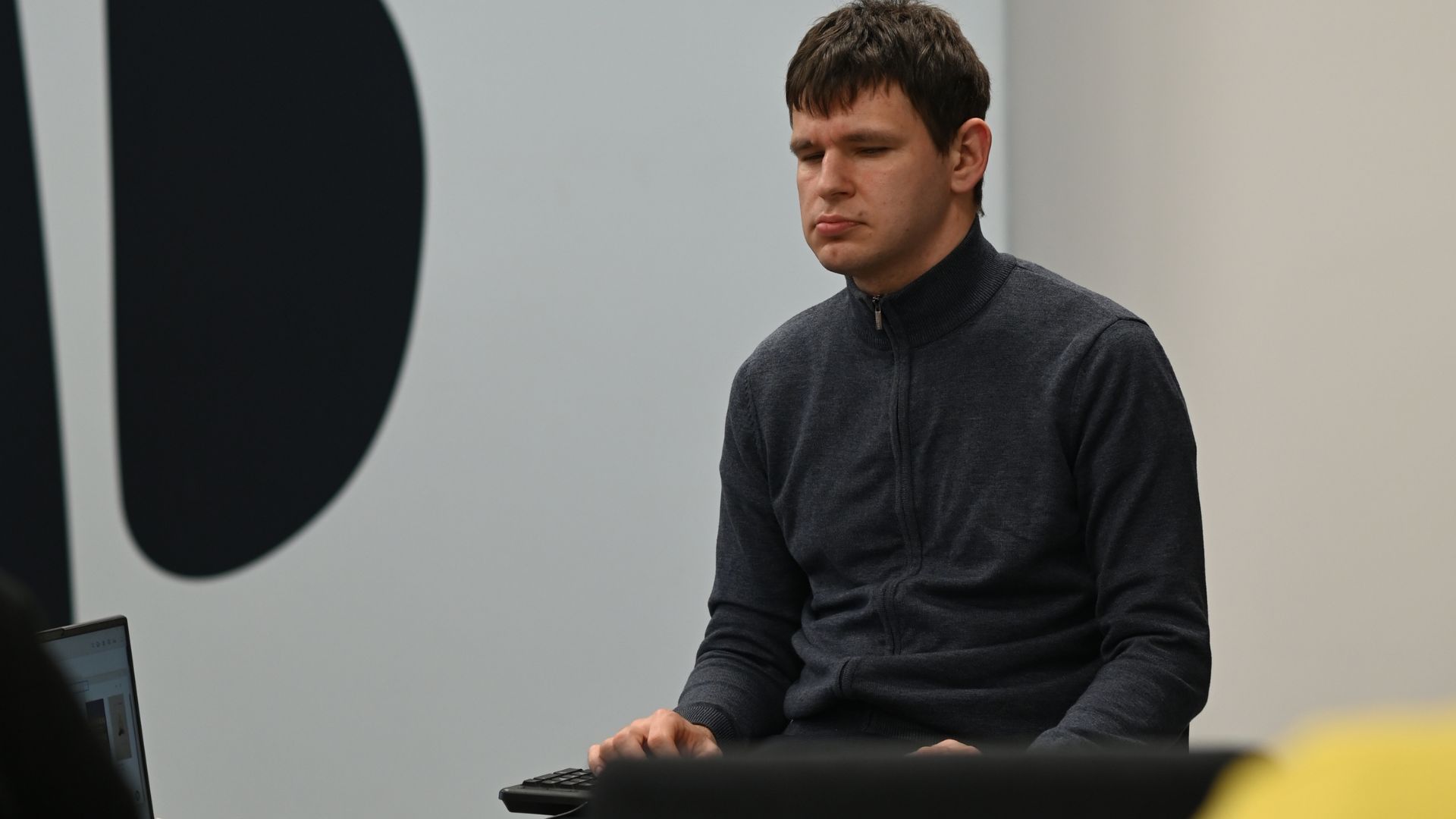 Skaitytojas Justinas Kilčiauskas. Skaitmeninės EPUB3 knygos „Lietuvos kinas. Laiko slenksčiai, raidos ženklai. I tomas“ pristatymo akimirka
Nuotraukos autorius: Viktoras Kalnikas